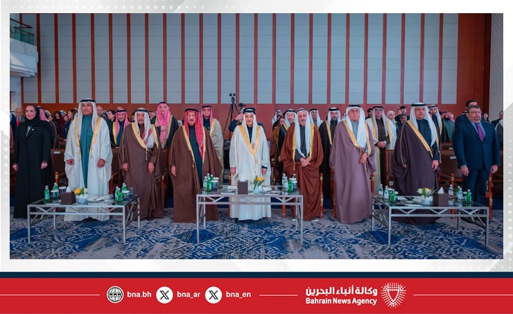 الشيخ خالد بن عبد الله يحضر حفل جائزة يوسف بن أحمد كانو.. ويؤكد: المبادرات الأهلية النوعية المحفزة على البحث والفكر رافد للتطوير والتحديث وترجمة للإبداع والتميز